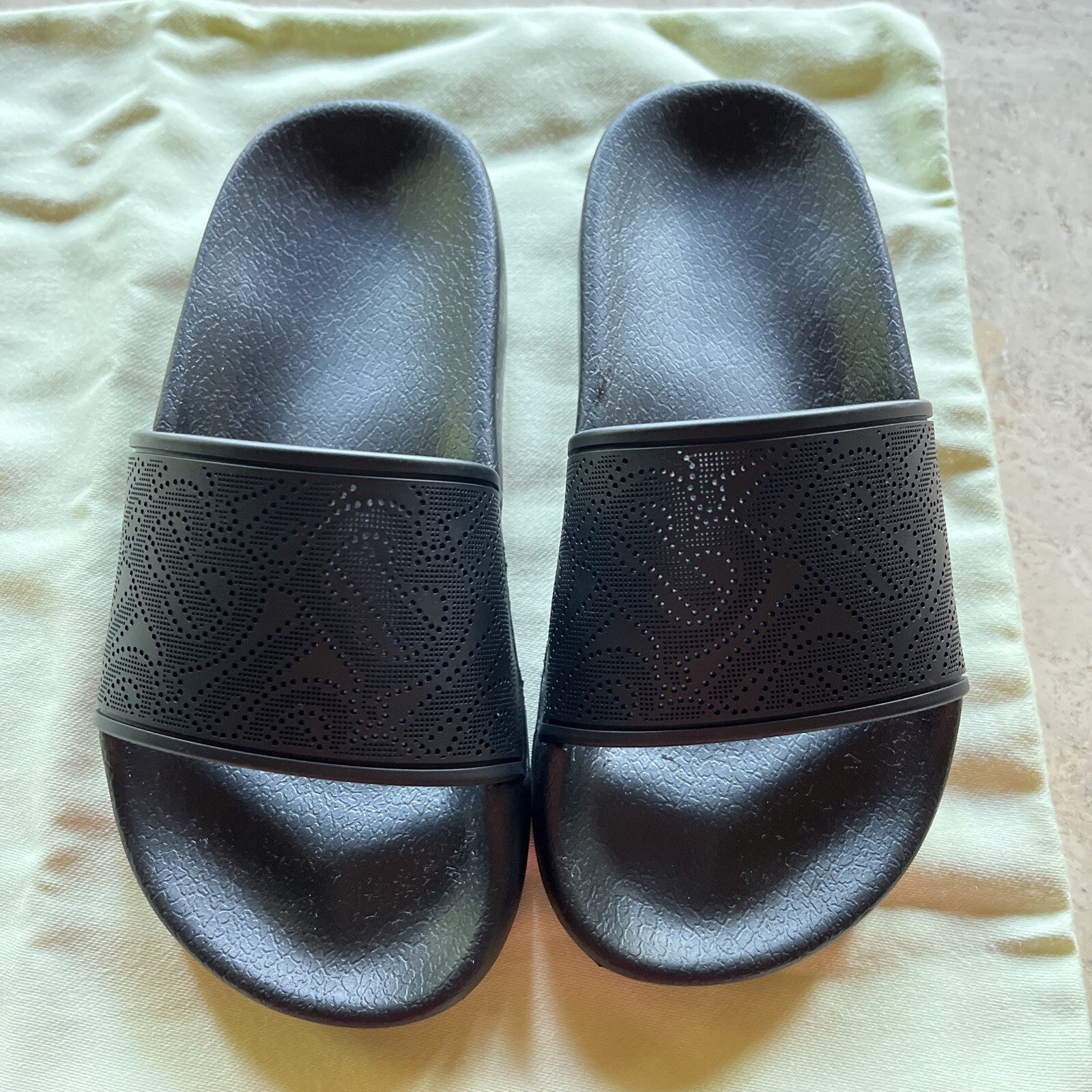 Burberry Monogram Furley Slide Children's Unisex SZ-28 US-SZ -11 Black  Slip On image 5