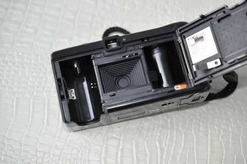 Minolta Freedom 35R-FF Red- Eye Reduction Point and Shoot Film Camera - Picture 11 of 15