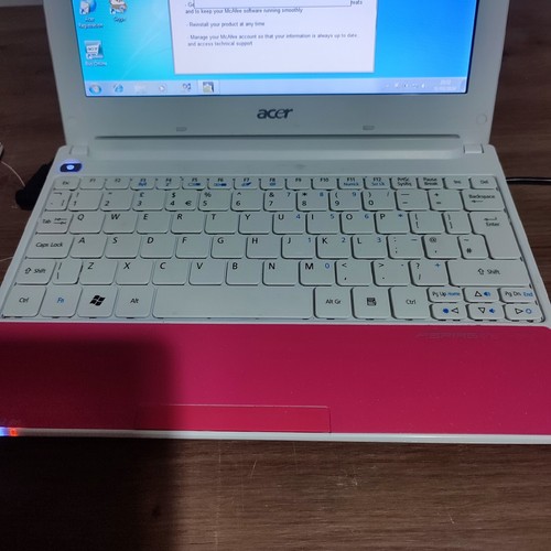Acer Aspire One Happy Pav70 Pink Laptop Windows 7 - Imagen 4 de 12