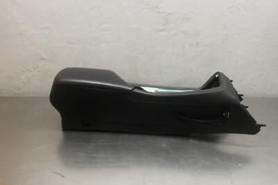 Dodge Challenger R/T 2016 Mittelarmlehne Mittelkonsole SD Karte USB Aux 12Volt