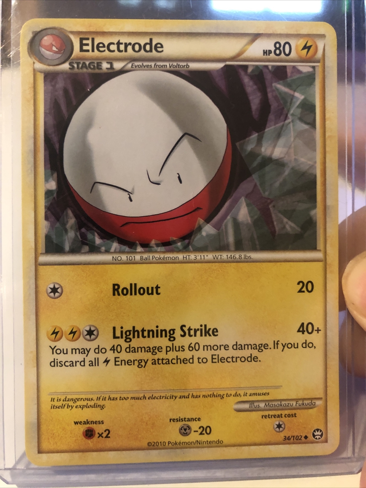 Electrode 34/102 Triumphant 2010 Uncommon Pokemon Trading Card Near Mint