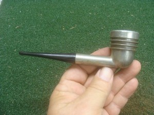 radiator pipe tobacco d'ElieSmoke H. Wiebe The Radiator Pipes