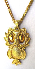 Grand pendentif chouette hibou porte bonheur yeux mobiles couleur or bijou 372