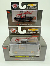 M2 Machines Heartbeat Of America 1992 Chevrolet C1500 Ss 454 Pickups Set Of 2