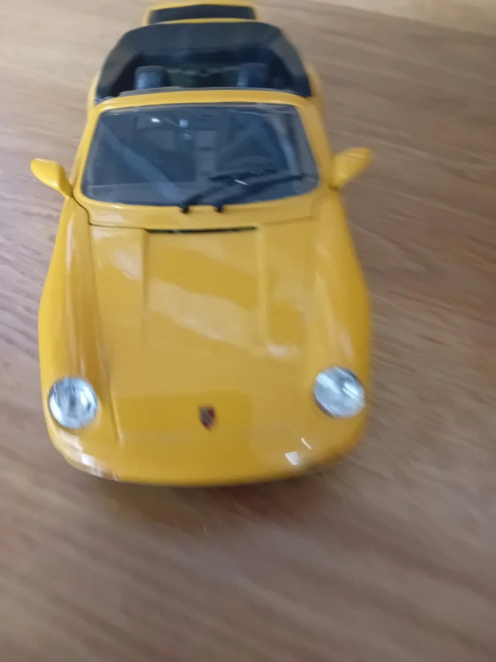 PORSCHE 911 CARRERA - Photo 2/4