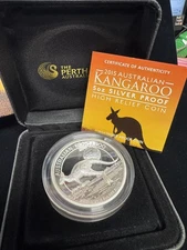 2015 P Australia $8 5 oz Silver Kangaroo High Relief