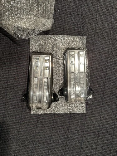2020-2024 OEM GMC Sierra Chevy Silverado 2500 3500 Tow Mirror Marker Lights