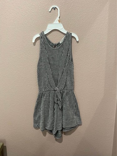 Caution to the Wind Girl’s Black/White Striped Romper - 6/7 - Picture 2 of 8
