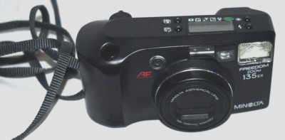 Minolta Freedom Zoom 135 EX 35mm Point & Shoot Film Camera