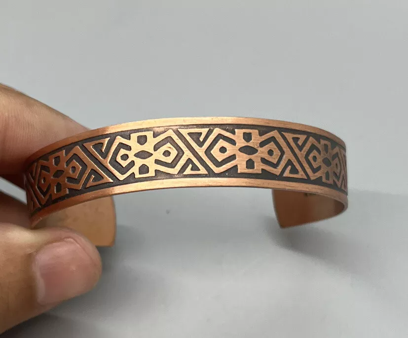 Vintage Handmade Copper Cuff Bracelet - Gem