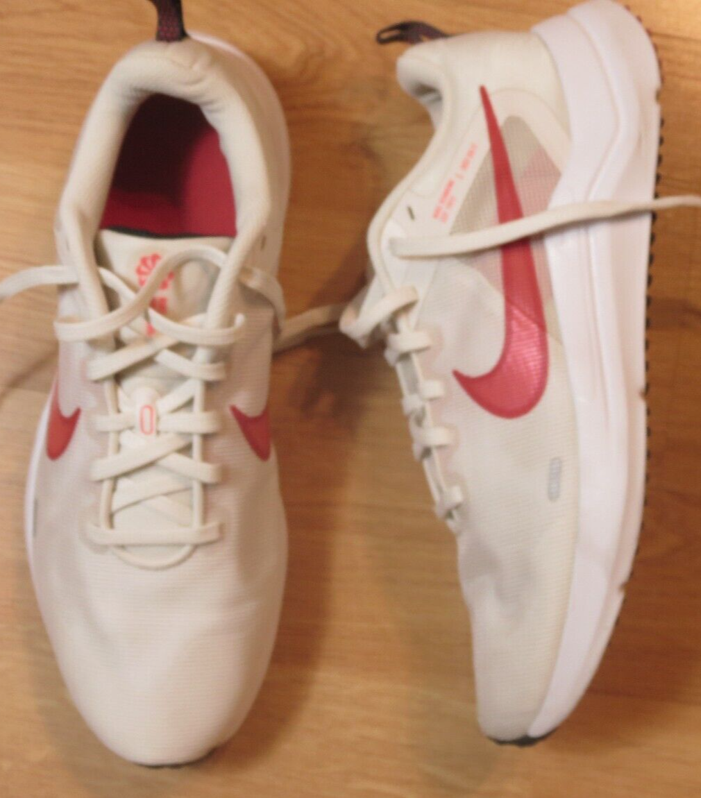 WOMENS NIKE DOWNSHIFTER 12 RUNNING SHOES SIZE 11 NICE eBay