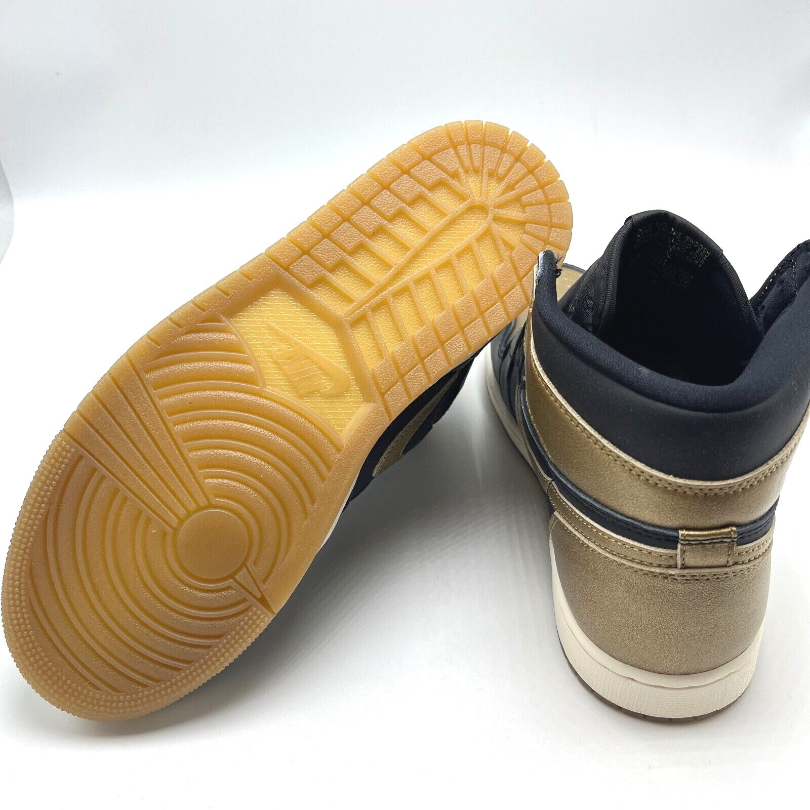 Air Jordan 1 Retro High OG Black Metallic Gold Men's shoes  DZ5485-071 size 8-13 thumbnail 6