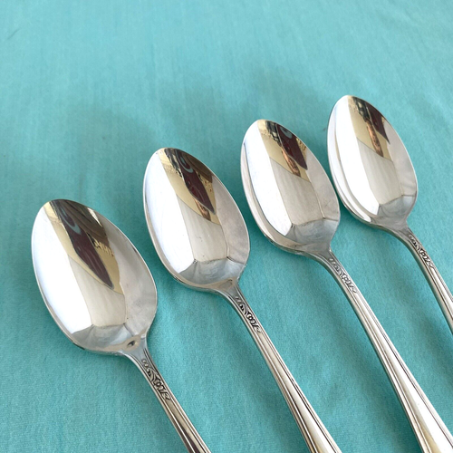 Oneida QUEEN BESS II 4 Teaspoons Silverplate Flatware - Picture 3 of 6