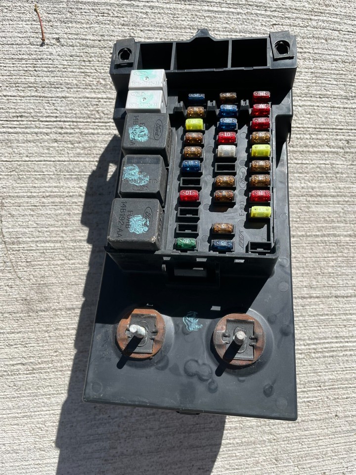1997 1998 Ford F150 F250 Interior Dash Fuse Relay Box Panel Block F65B