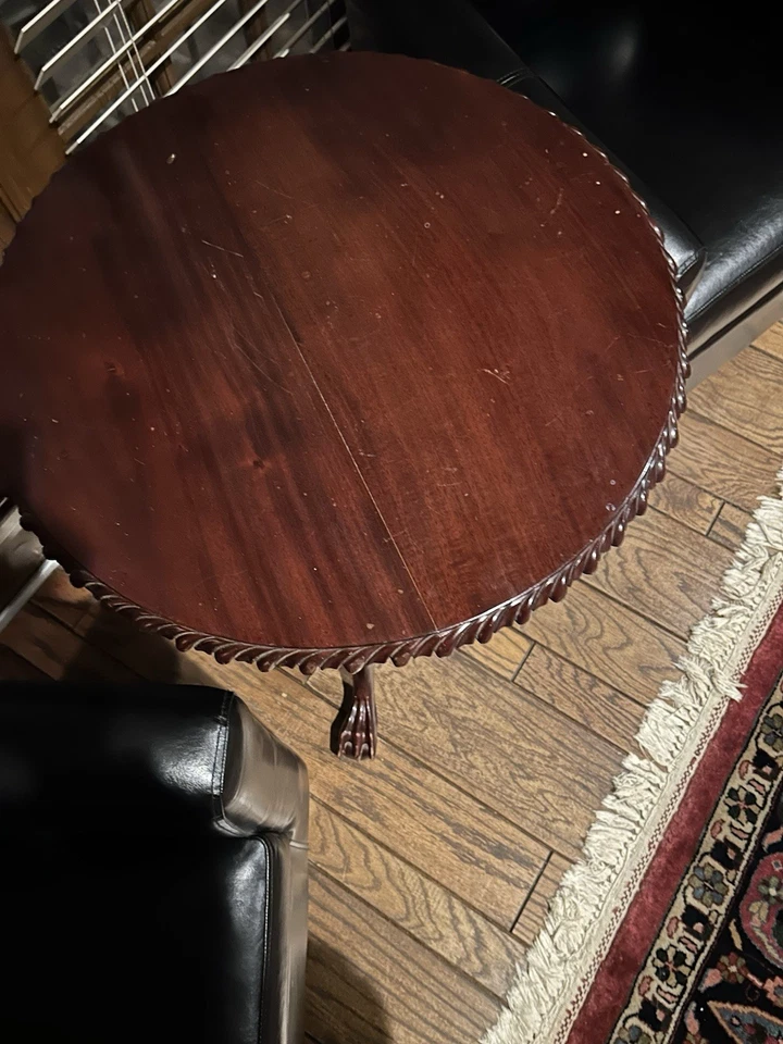 ANTIGUA MESA SUPERIOR INCLINABLE CORTEZA PASTEL ESTILO REINA ANNE Bordes festoneados Madera  Foto 2 de 2