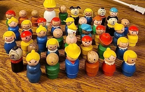 Vintage FISHER PRICE LITTLE PEOPLE Lot 40 Figures Wooden Plastic