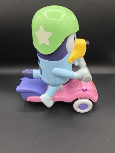 Bluey Scooter Time Bluey V-TECH interactive Toy Talks moves Toddler Gift - Picture 5 of 7