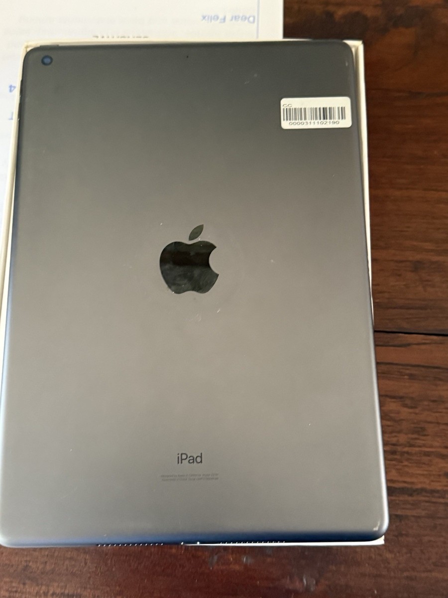 Apple iPad 7th Gen. 32GB, Wi-Fi, 10.2 in - Space Grey for