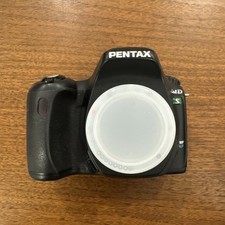 PENTAX ist DS DSLR Camera 6.1 MP