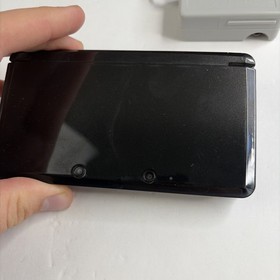 Nintendo 3DS Handheld Video Game Console Black CTR-001 (USA) W Charger US Model