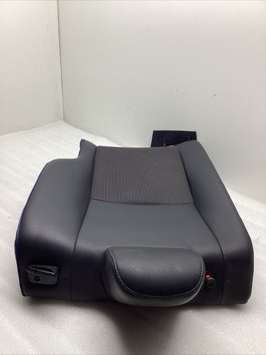 2014-2016 TOYOTA COROLLA REAR DRIVER LEFT UPPER PORTION SEAT OEM - Picture 4 of 5