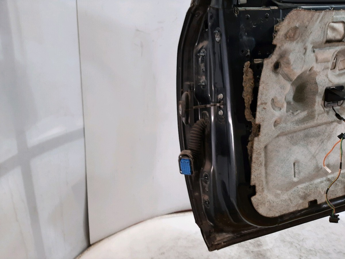 Porte Avant Droit Pour Renault Vel Satis Phase 2 - Réf. 7751476829 Occasion