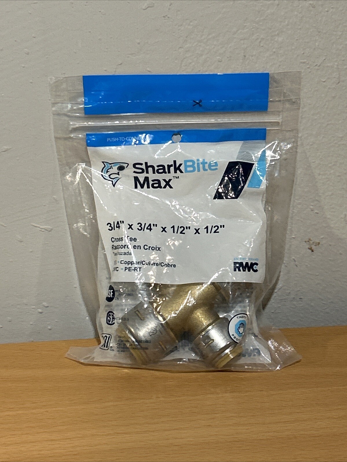 SharkBite MAX Cross Tee 3/4" x 3/4" x 1/2" x 1/2" For PEX, Copper, CPVC, Cross T