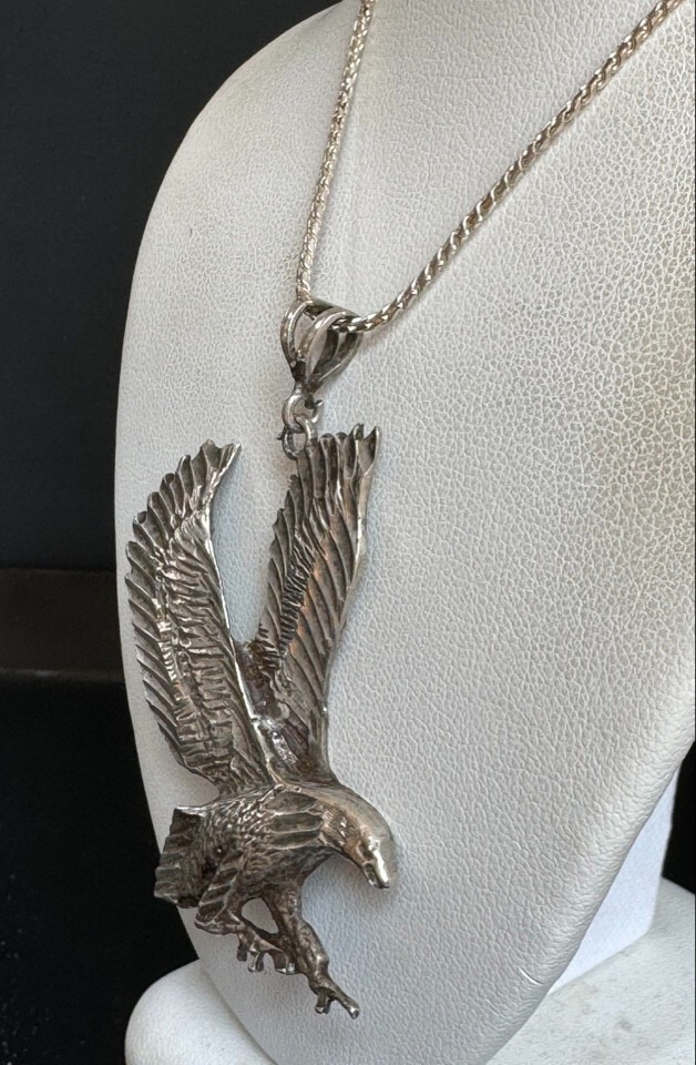 LARGE SOLID CAST 925 STERLING SILVER EAGLE PENDAN… - image 3