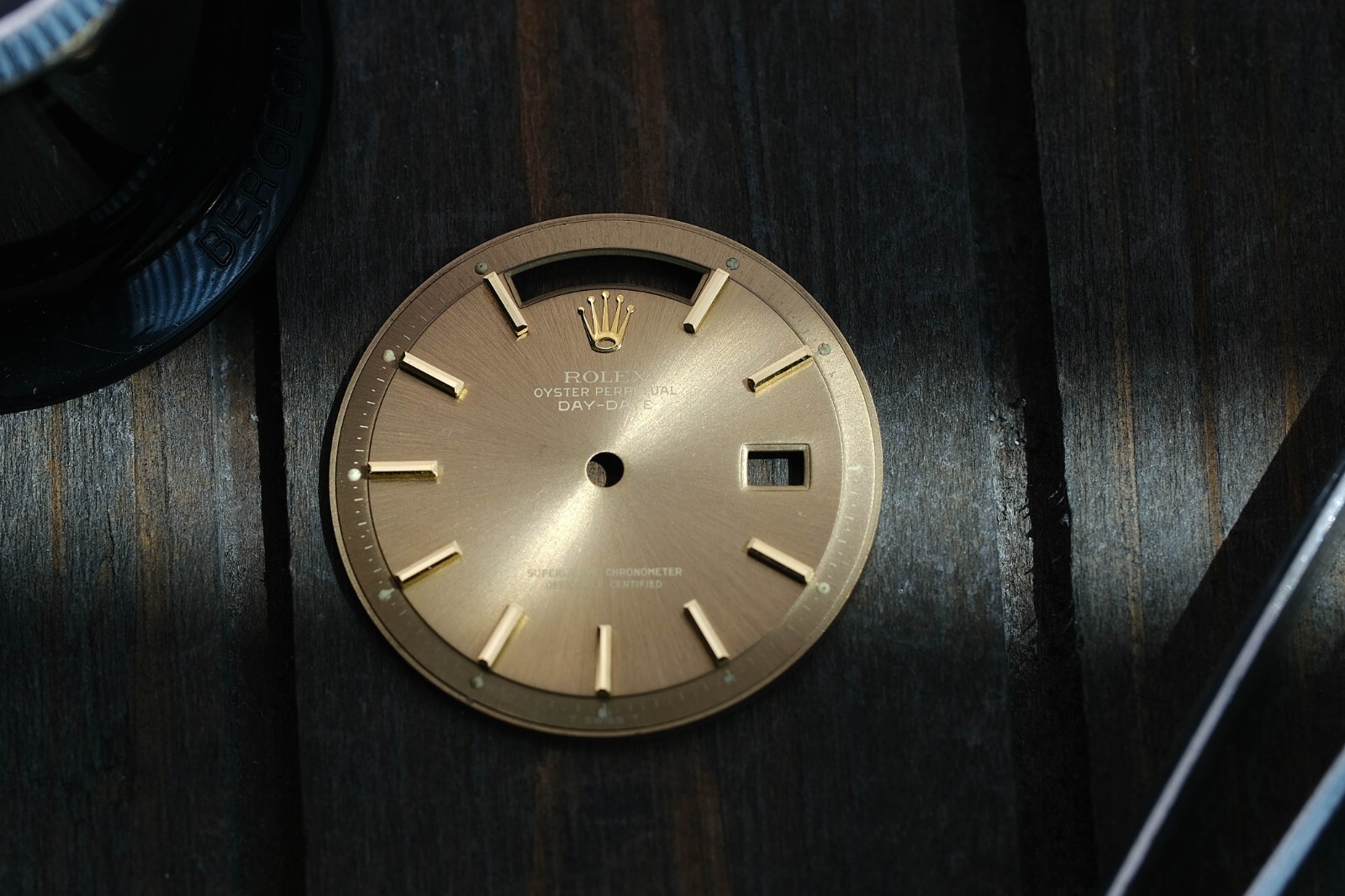 GENUINE  VINTAGE ROLEX DAY-DATE  BRONZE INDEX PAN PIE DIAL FOR MODEL 1803 1807 image 7