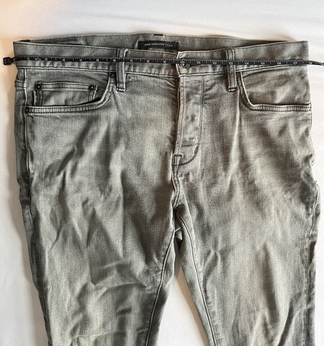 498 $ John Varvatos USA grau Denim schmale Passform Jeans 34 x 30 Gewicht Skinny - Knopfleiste - Bild 11 von 18