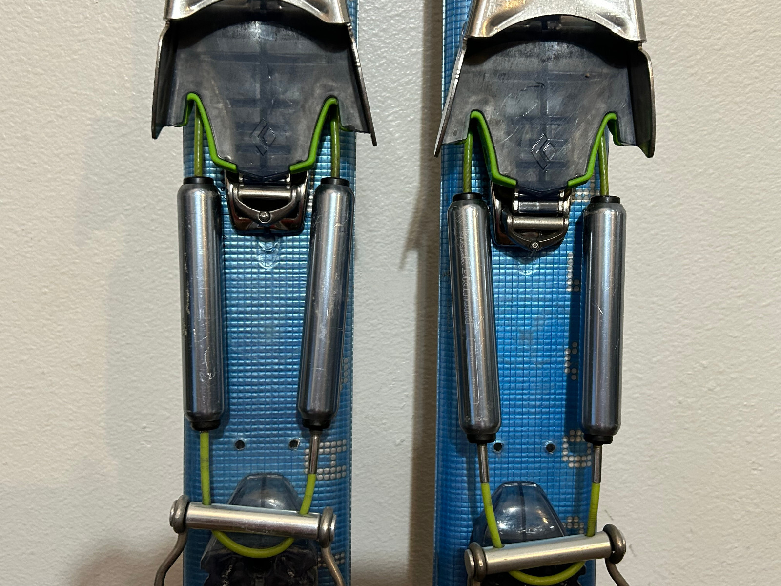 Salomon Pocket Rocket Telemark Downhill Skis 175 cm. Black Diamond 01