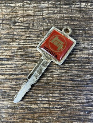 Toyota Car Blank Key Silver Rare M322 Old Logo Red Gold Vintage Made In Japan