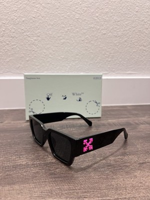 Off-White Virgil Pink Limited Edition Unisex Sunglasses (With Box) Off-White Virgil Pink Limited Edition Unisex Sunglasses (With Box)