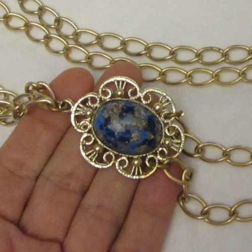 Vintage Gold Tone Chain Belt w/ Scarab Gem 50 Inches Long Adjustable - Image 3 of 4