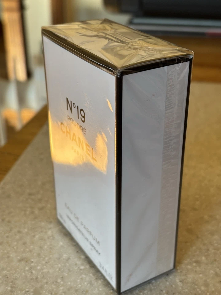 Chanel Nº 19 Eau de Parfum 3.4 OZ Nuevo Spray Vaporizador SELLADO DE FÁBRICA Foto 4 de 4