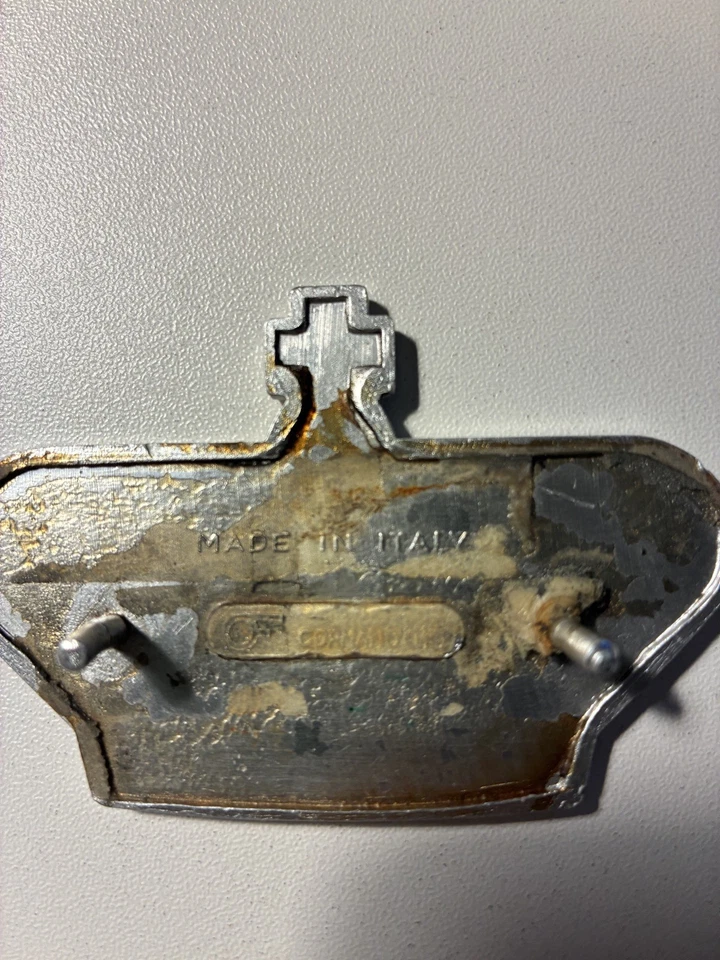 沃尔沃 262c Bertone 皇冠徽章/徽章状况良好! — 第 2/3 张图片