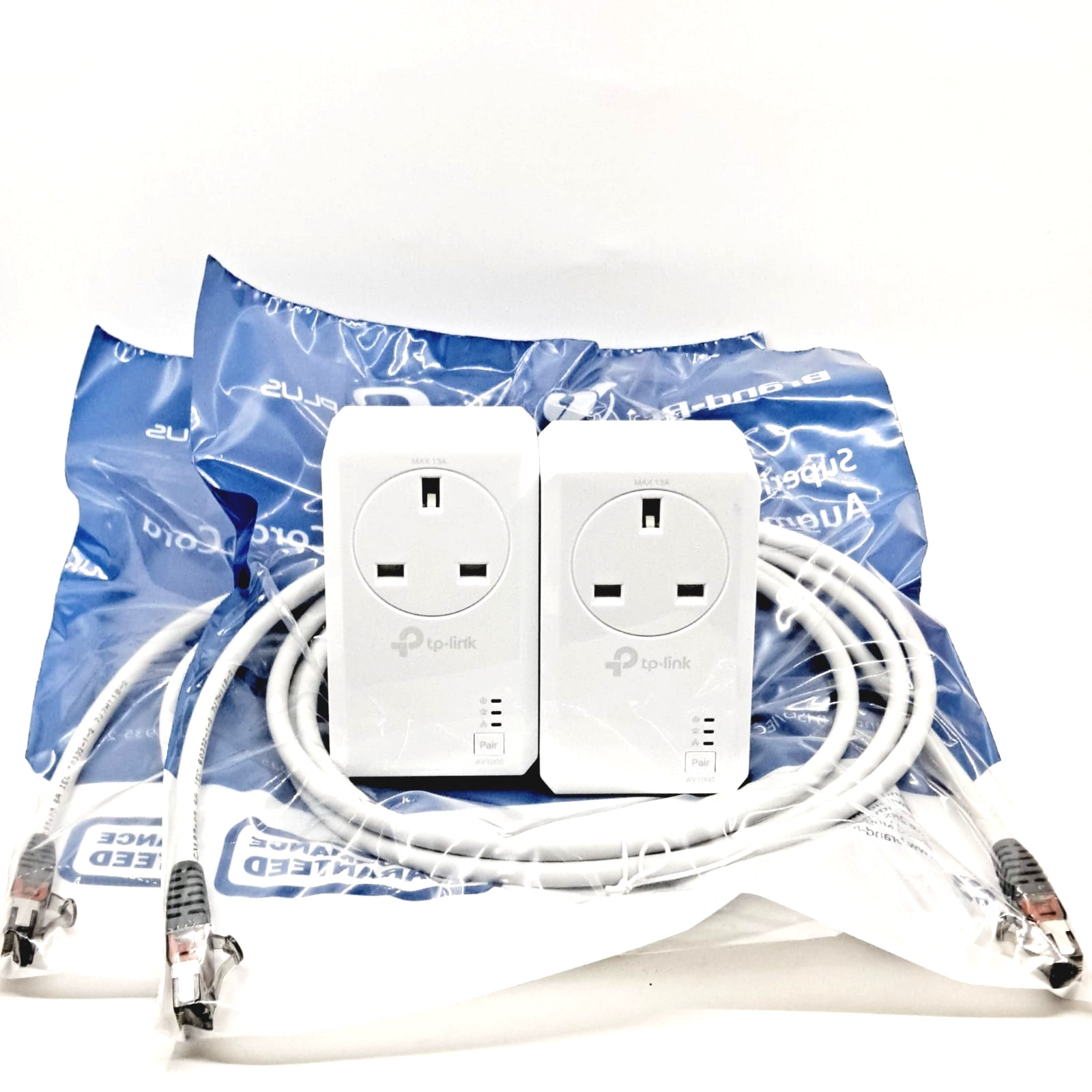 TP-LINK TL-PA7027P KIT AV1000 2-Port GIGABIT PASSTHROUGH POWERLINE STARTER KIT