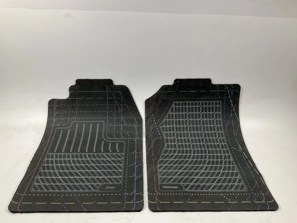 Alfombrillas Michelin 922-10 Trim-to-fit negras, juego de 4 piezas (delanteras y traseras) Foto 2 de 4