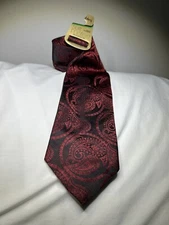 Vintage Wembley Neck Tie ~ Suit Mates ~ Polyester ~ With Hang Tag