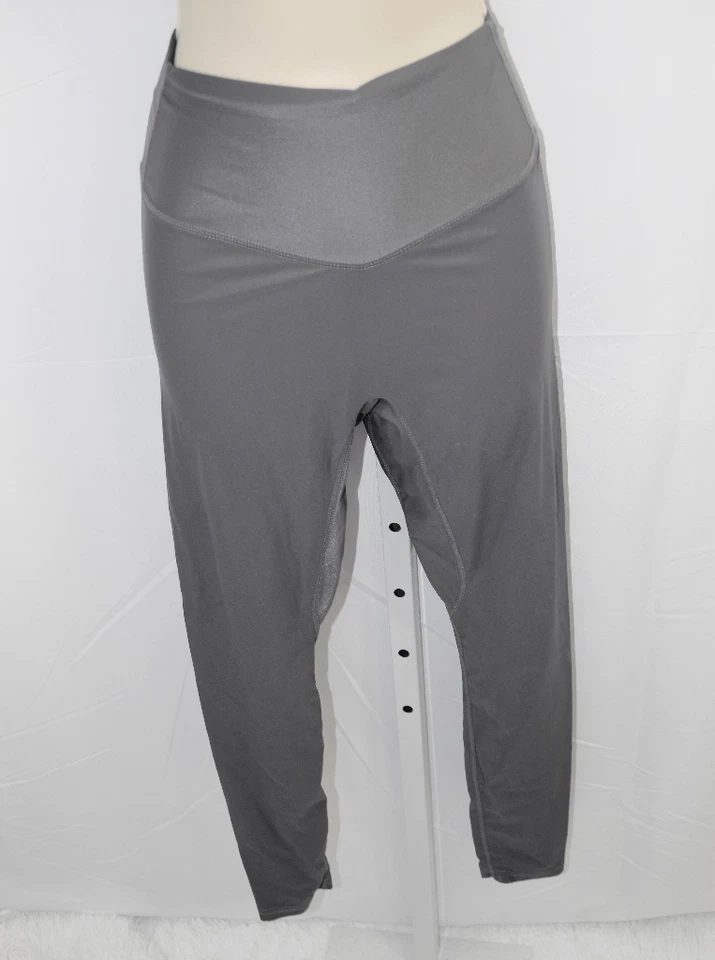 Conjunto de ropa deportiva Balance Athletica Foto 4 de 4