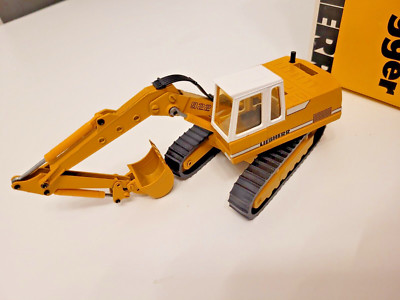 Liebherr Hydraulikbagger R 922 in OVP / Conrad Modell 2825