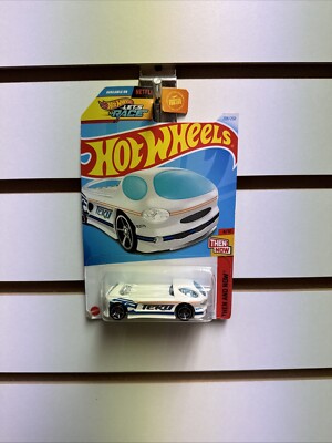 Hot Wheels 2021 Then And Now Deora II 1:64 Die-Cast Cars