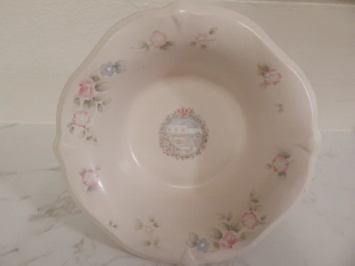VINTAGE PFALTZGRAFF "TEA ROSE" PATTERN STONEWARE "GENERAL STORE" SERVING BOWL