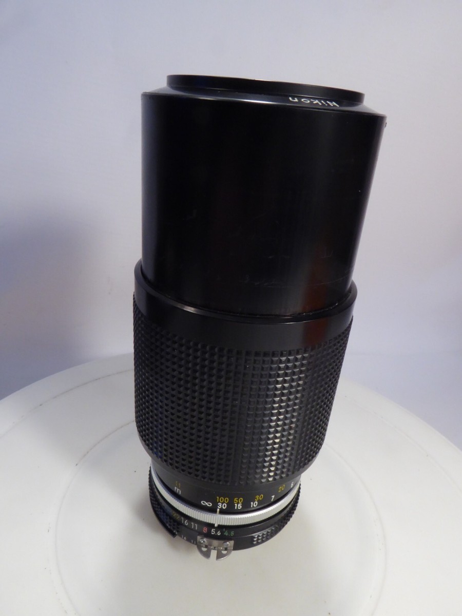 Nikon Zoom-Nikkor 80-200mm f/4.5 Ai telephoto zoom lens. good