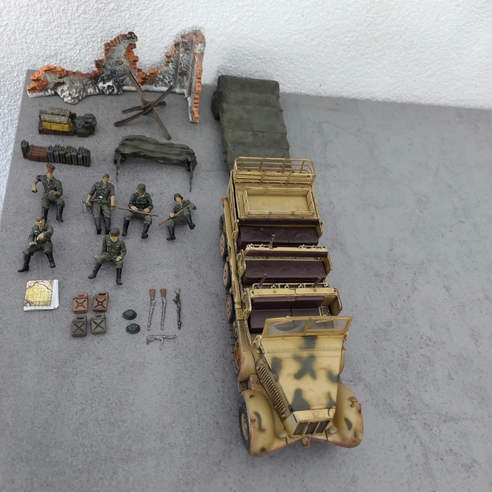 Forces of Valor 1:32 German Sd.Kfz. 7 Half-Track, Normandy/France 1944 + Zubehör - Bild 2 von 4