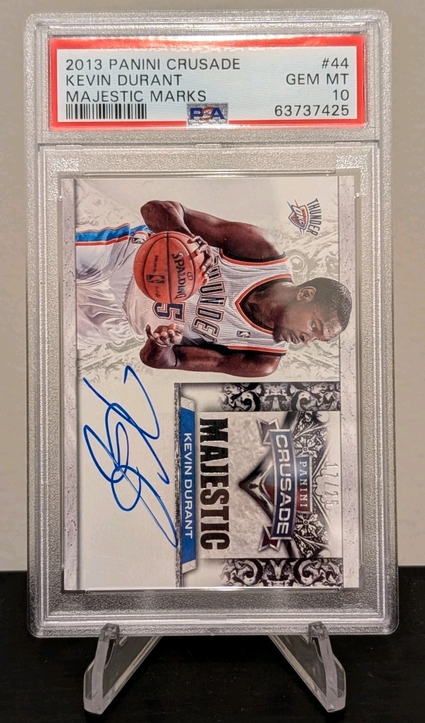2013 Panini Crusade Kevin Durant /25 #44 On Card Auto PSA 10 Gem Mint Pop 1