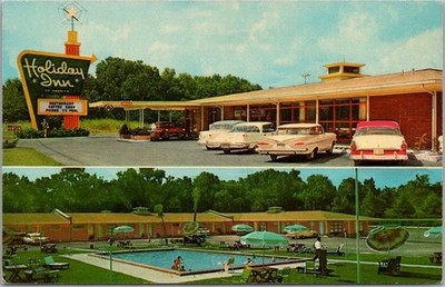 GAINESVILLE, Florida Postcard HOLIDAY INN MOTEL - Curteich Chrome c1960 - Unused