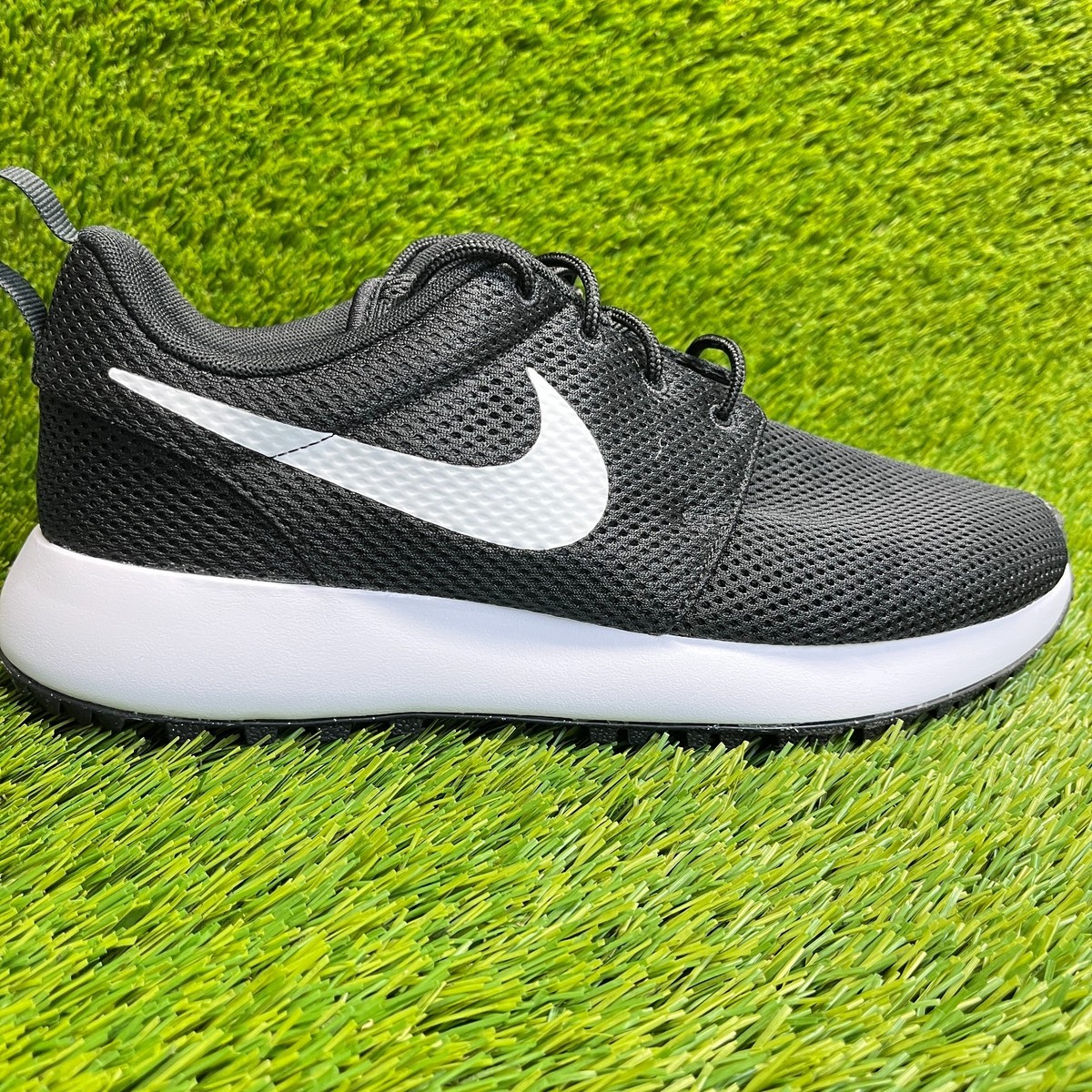 Nike Roshe G Mens Size 8 Black White Running Outdoor Spikeless Golf Shoes‎ Nike Roshe G Golf Shoes. Nike.com main image 3