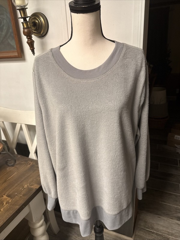 NWOT Anybody Super Soft Lt. Gray Sweatshirt Tunic Sz XL