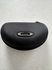 Oakley Sunglasses Hard Shell Clamshell Zip Case Protective Black - Great Shape